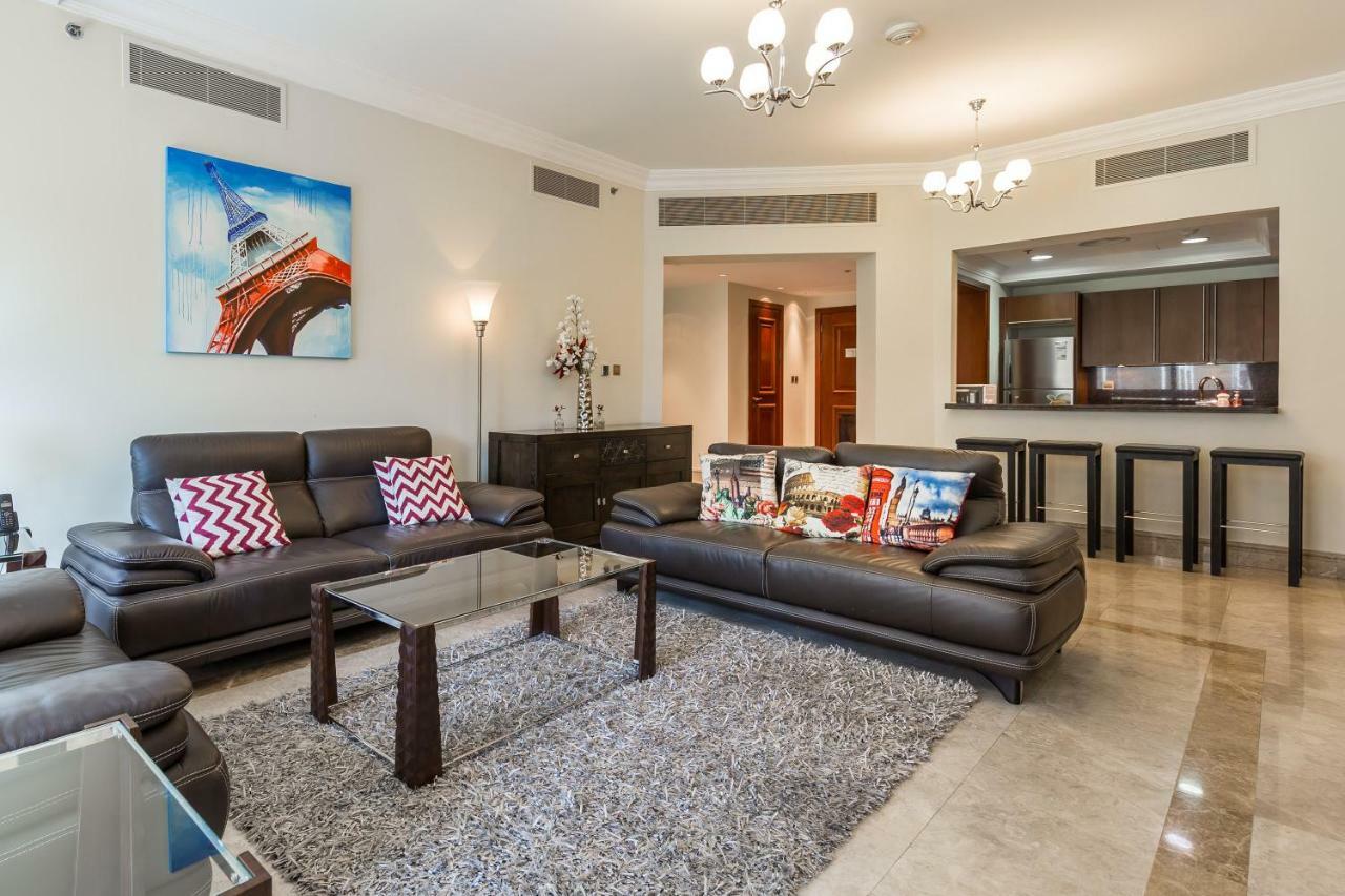 Beachfront Two Bedrooms On Palm Jumeirah By Deluxe Holiday Homes Dubai Bagian luar foto