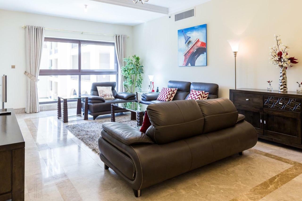 Beachfront Two Bedrooms On Palm Jumeirah By Deluxe Holiday Homes Dubai Bagian luar foto